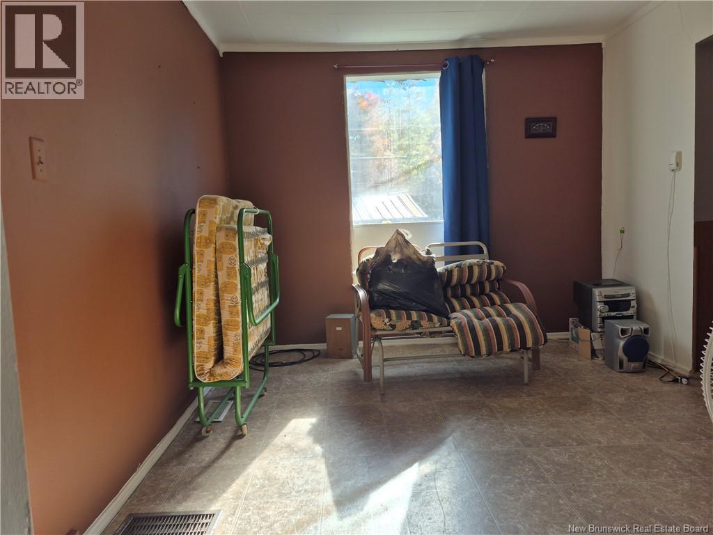 10 Second Avenue, Napadogan, New Brunswick  E6B 1Y3 - Photo 16 - NB148967