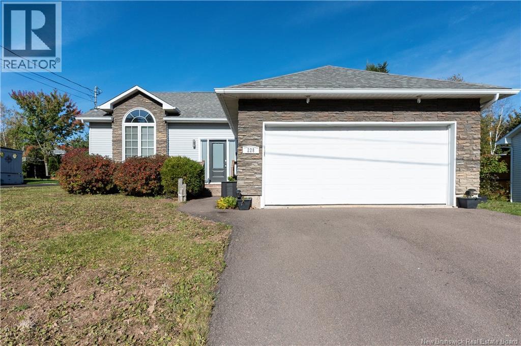 228 Herve Street, Dieppe, New Brunswick  E1A 6Y7 - Photo 3 - NB148848
