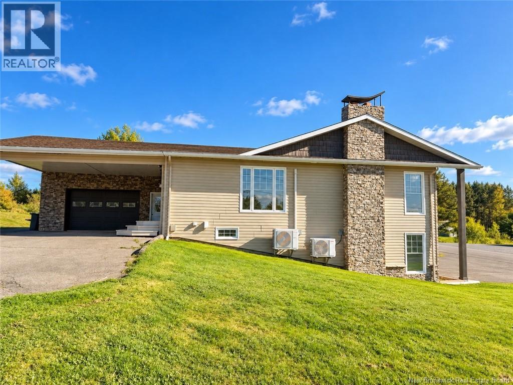 63 Premiere Avenue, Sainte-Anne-De-Madawaska, New Brunswick  E7E 1J9 - Photo 1 - NB149020
