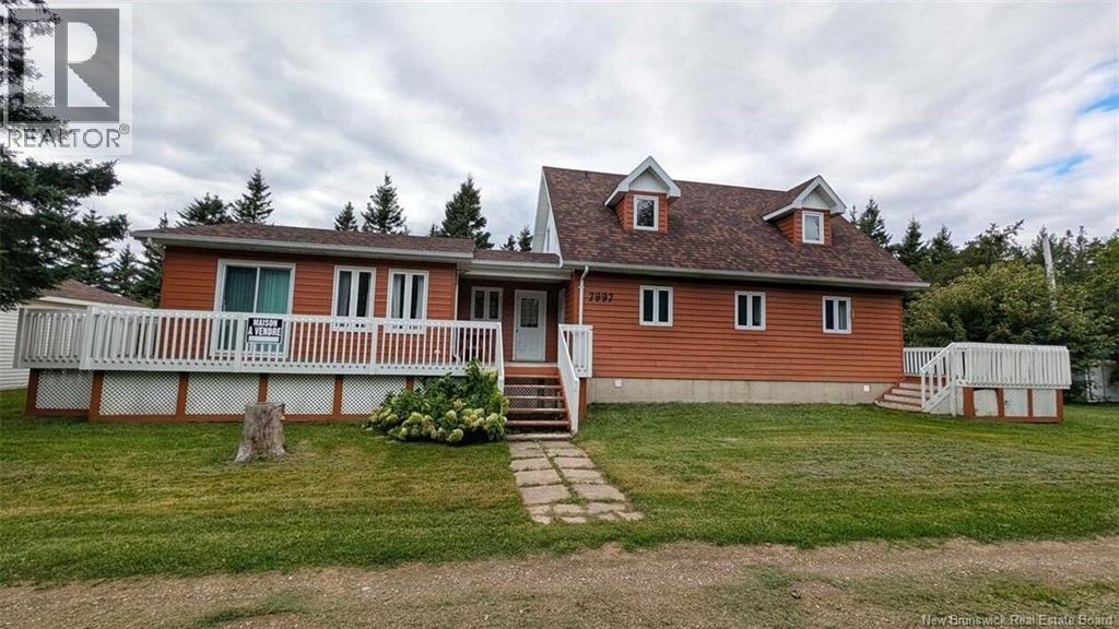 7997 Rue Saint-Paul, Bas-Caraquet, New Brunswick  E1W 6C3 - Photo 1 - NB149039