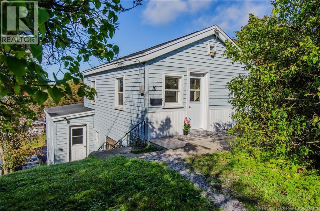 10 Jardine Street, Saint John, New Brunswick E2J 2J7 - Photo 1 - NB149047