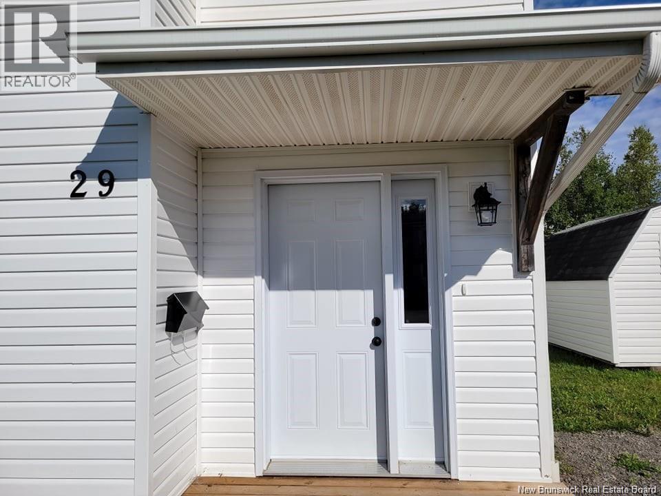 29 Thaddee Street, Dieppe, New Brunswick  E1A 6V4 - Photo 2 - NB149088