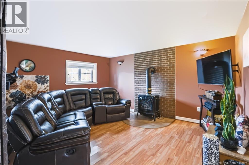 20 Locke Street, Miramichi, New Brunswick  E1V 3X7 - Photo 37 - NB148910