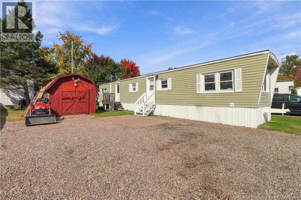 23 Douglas Crescent, New Maryland, New Brunswick  E3C 1Y9 - Photo 6 - NB147337