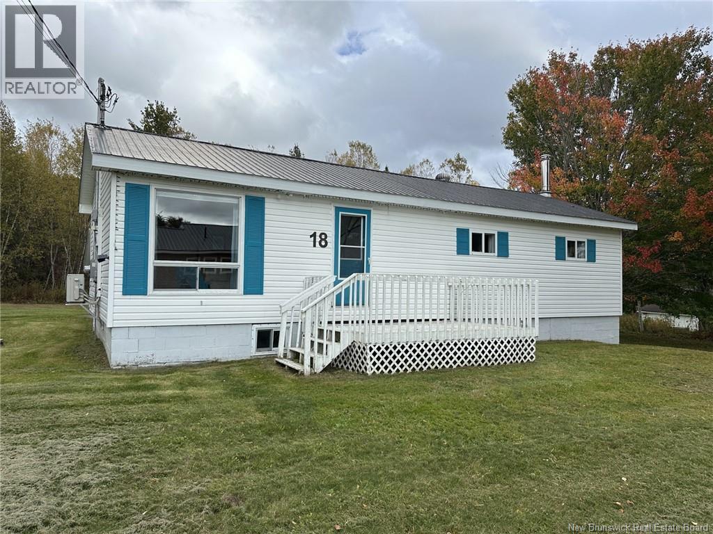 18 Hazelton Road, Doaktown, New Brunswick
