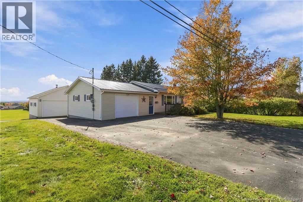 184 Branch Street, Moncton, New Brunswick  E1A 4Y1 - Photo 5 - NB149212