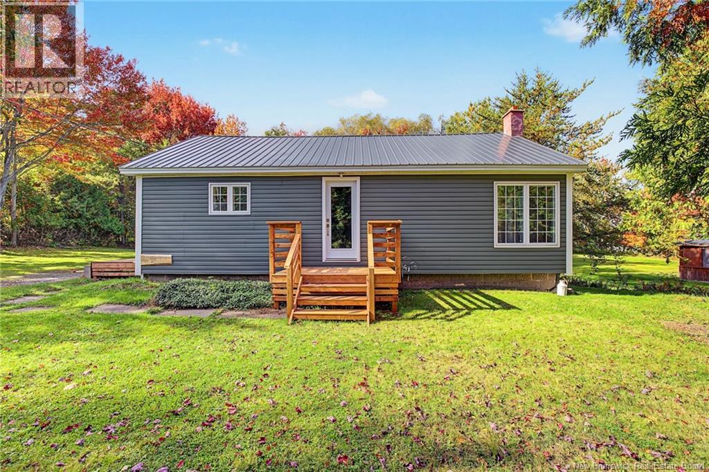 26 Chestnut Street, Minto, New Brunswick