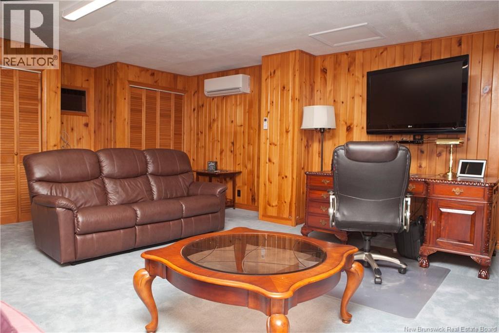113 Regent Street, Woodstock, New Brunswick  E7M 5Z6 - Photo 24 - NB149236
