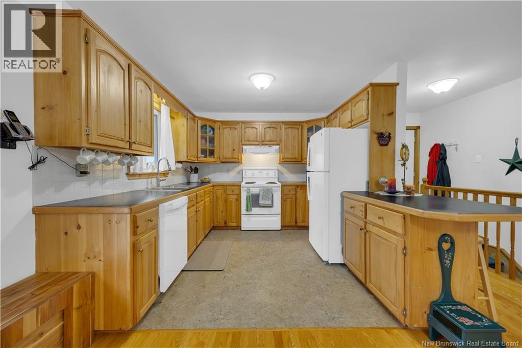 101 Law Avenue, Hampton, New Brunswick E5N 5C2 - Photo 10 - NB149279