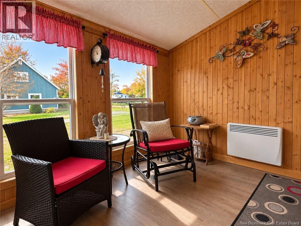 676 St-Pierre O Boulevard, Caraquet, New Brunswick  E1W 1A1 - Photo 10 - NB149204