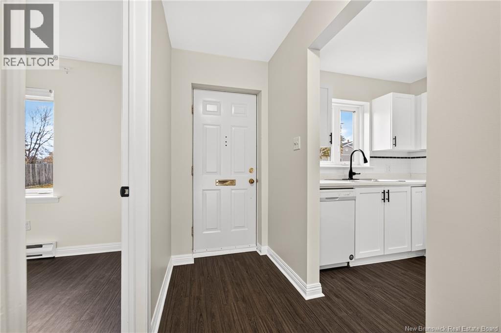 84 Seaman Street Unit# 18, Moncton, New Brunswick  E1A 4B6 - Photo 2 - NB149013