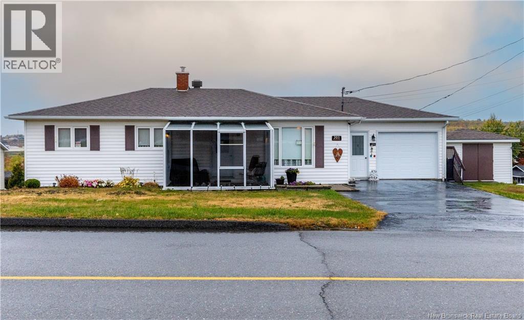 203 Reservoir Street, Grand-Sault/Grand Falls, New Brunswick