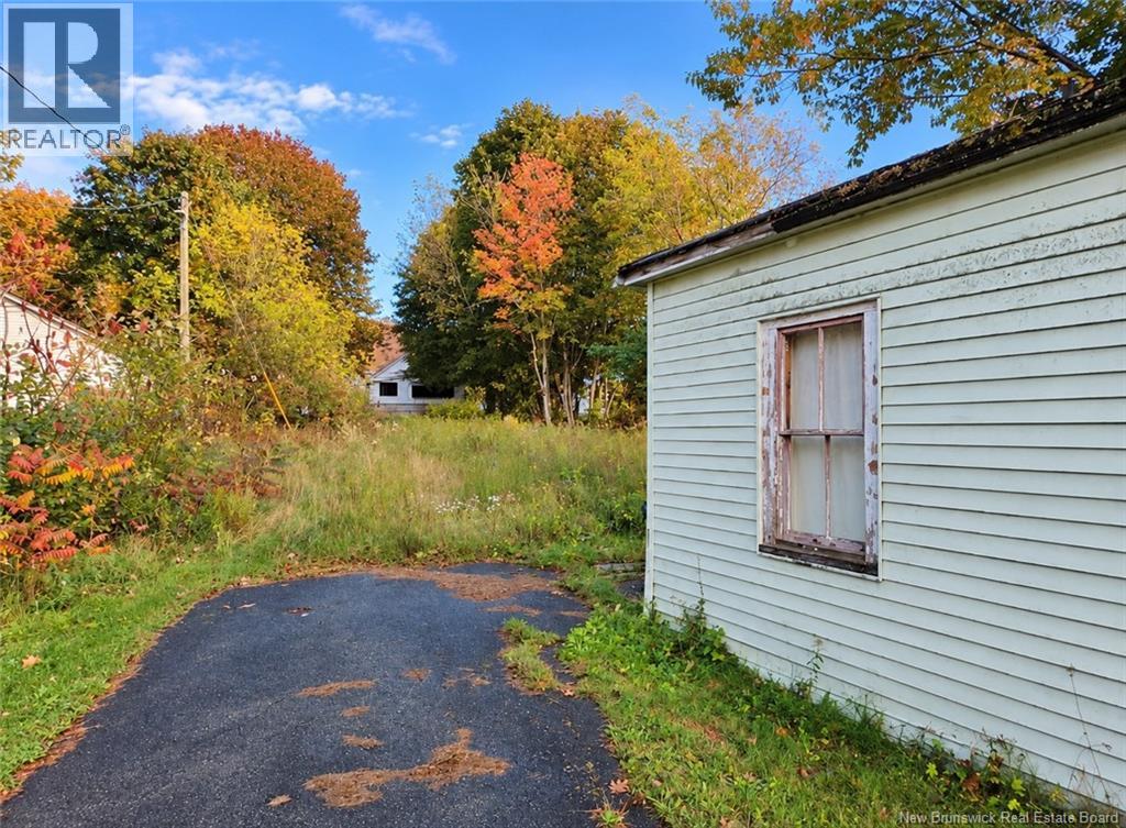 47 Highland Avenue, Mcadam, New Brunswick E6J 1H7 - Photo 6 - NB149476