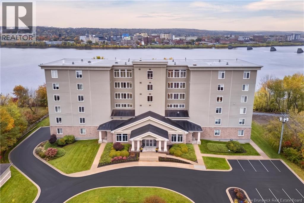 1 Southview Lane Unit# 201, Fredericton, New Brunswick  E3A 5V3 - Photo 1 - NB149481