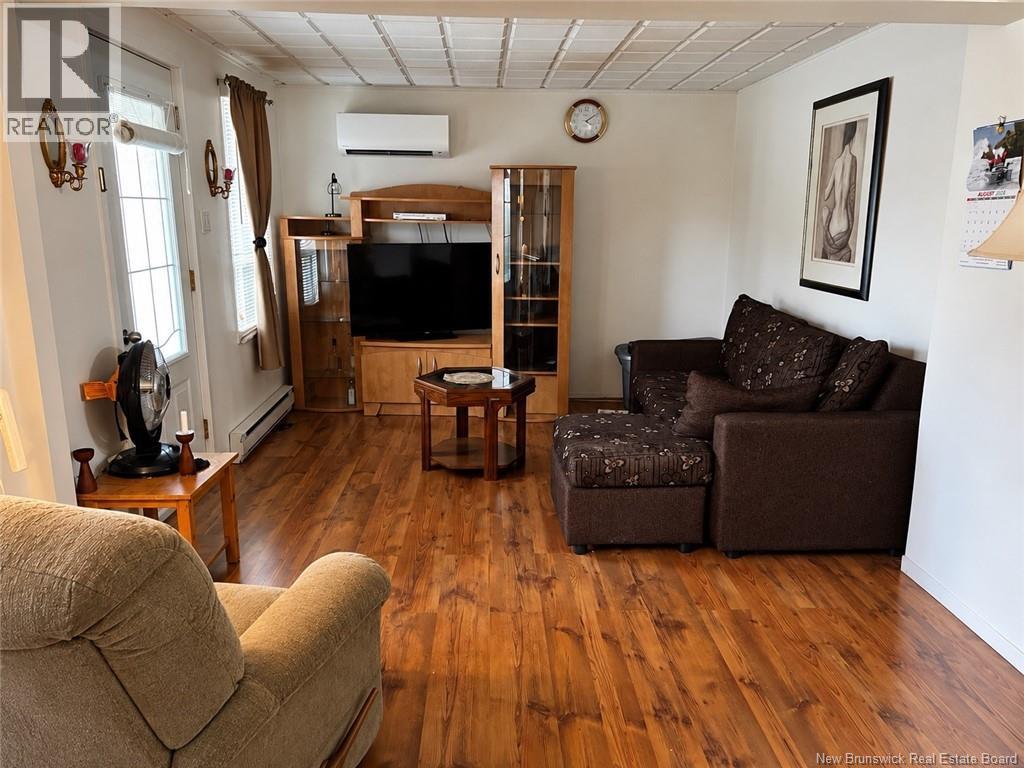145 Isidore-Boucher, Saint-Jacques, New Brunswick E7B 1W3 - Photo 3 - NB149500