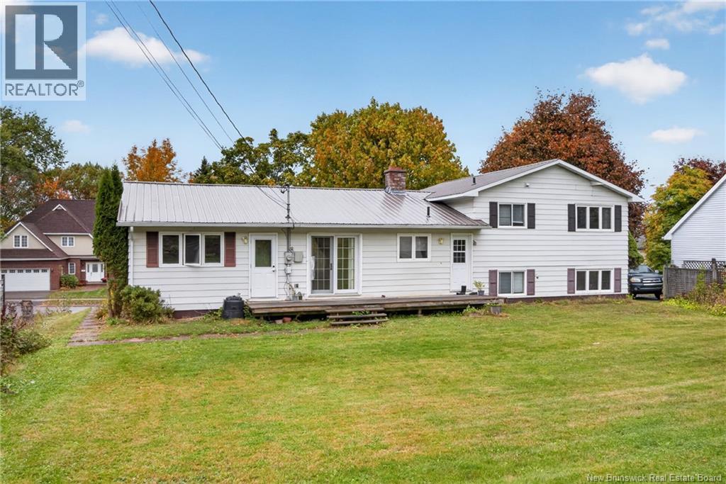 74 Talisman Crescent, Fredericton, New Brunswick E3C 1L9 - Photo 32 - NB149354