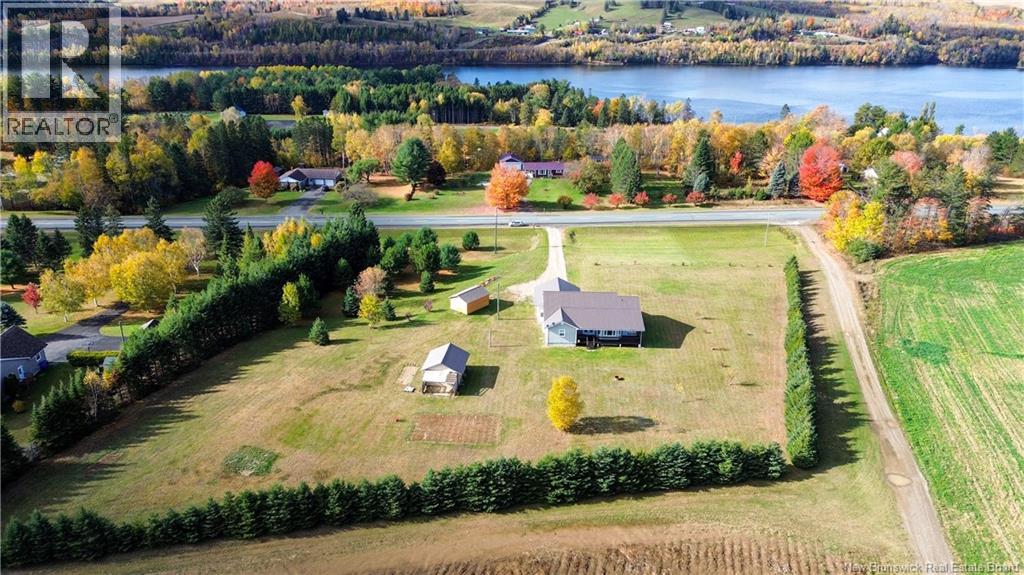 10522 Route 105, Upper Kent, New Brunswick E7J 2B4 - Photo 2 - NB149373
