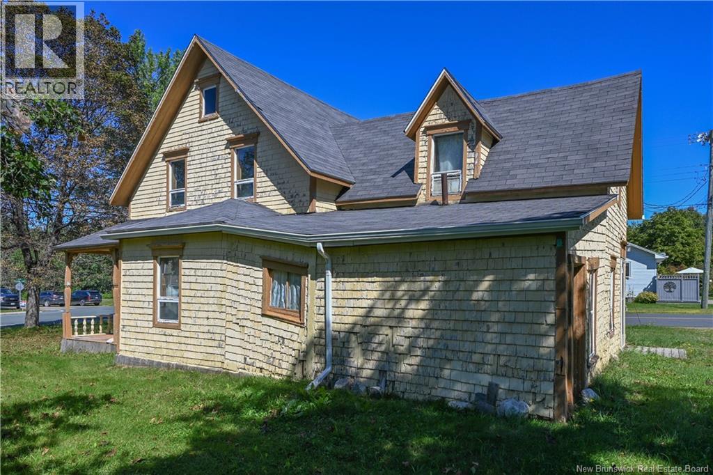710 Saint-Pierre Ouest Boulevard, Caraquet, New Brunswick  E1W 1A1 - Photo 9 - NB149622