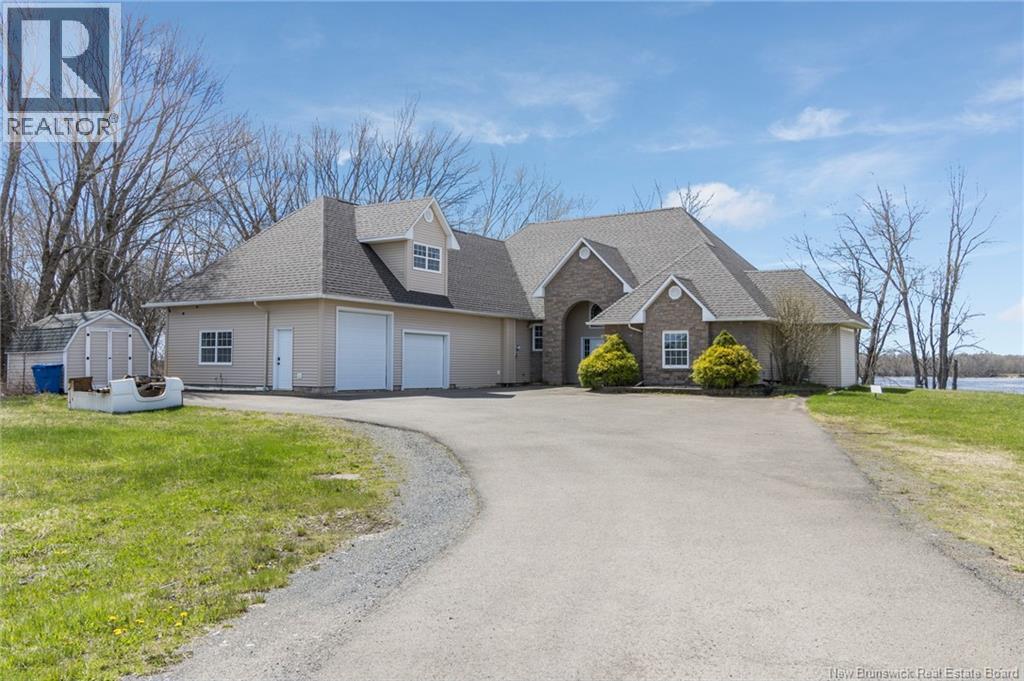 354 Route 105, Maugerville, New Brunswick