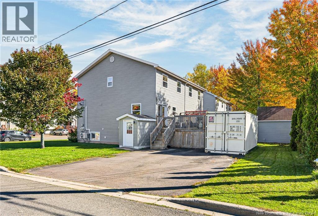 218 Glencairn Drive, Moncton, New Brunswick E1G 5N8 - Photo 3 - NB149172