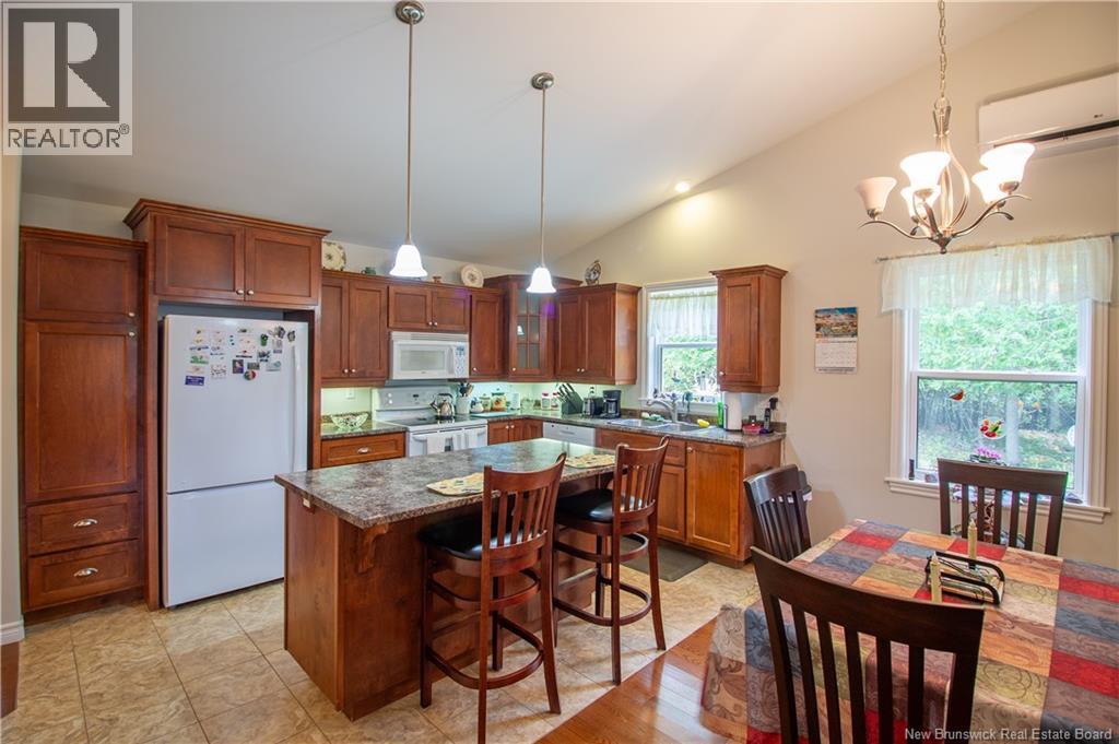 60 Walker Crescent, Hampton, New Brunswick  E5N 5Z8 - Photo 13 - NB149042