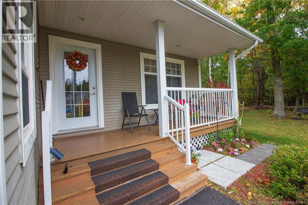 60 Walker Crescent, Hampton, New Brunswick  E5N 5Z8 - Photo 3 - NB149042