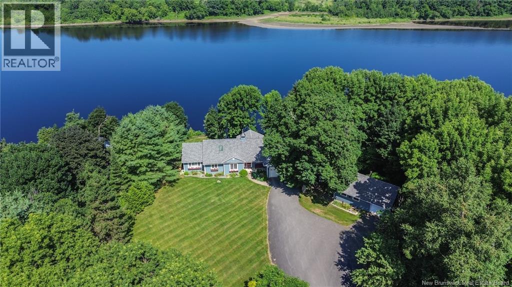 14 Eagle Court, Island View, New Brunswick