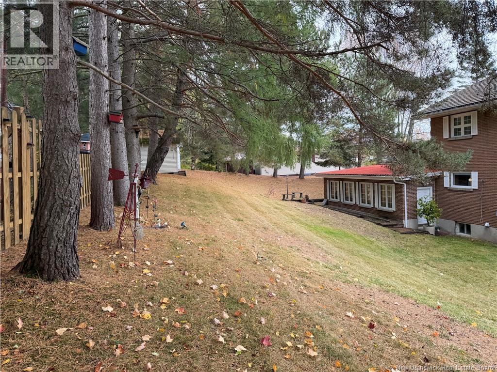 211 Bellevue Street, Edmundston, New Brunswick  E3V 2E4 - Photo 10 - NB149580