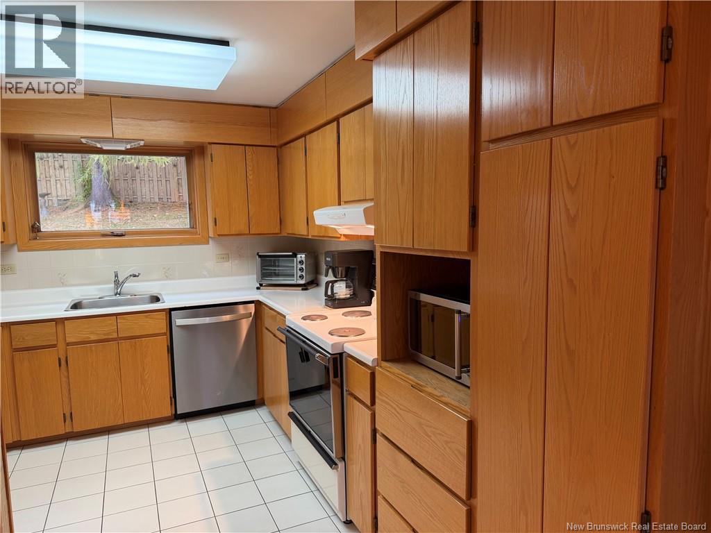 211 Bellevue Street, Edmundston, New Brunswick  E3V 2E4 - Photo 16 - NB149580