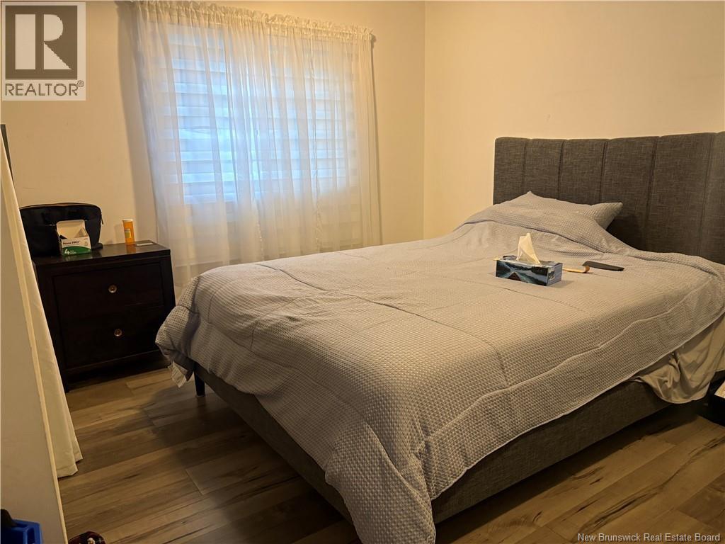 610 College Street, Bathurst, New Brunswick E2A 2T6 - Photo 6 - NB149573