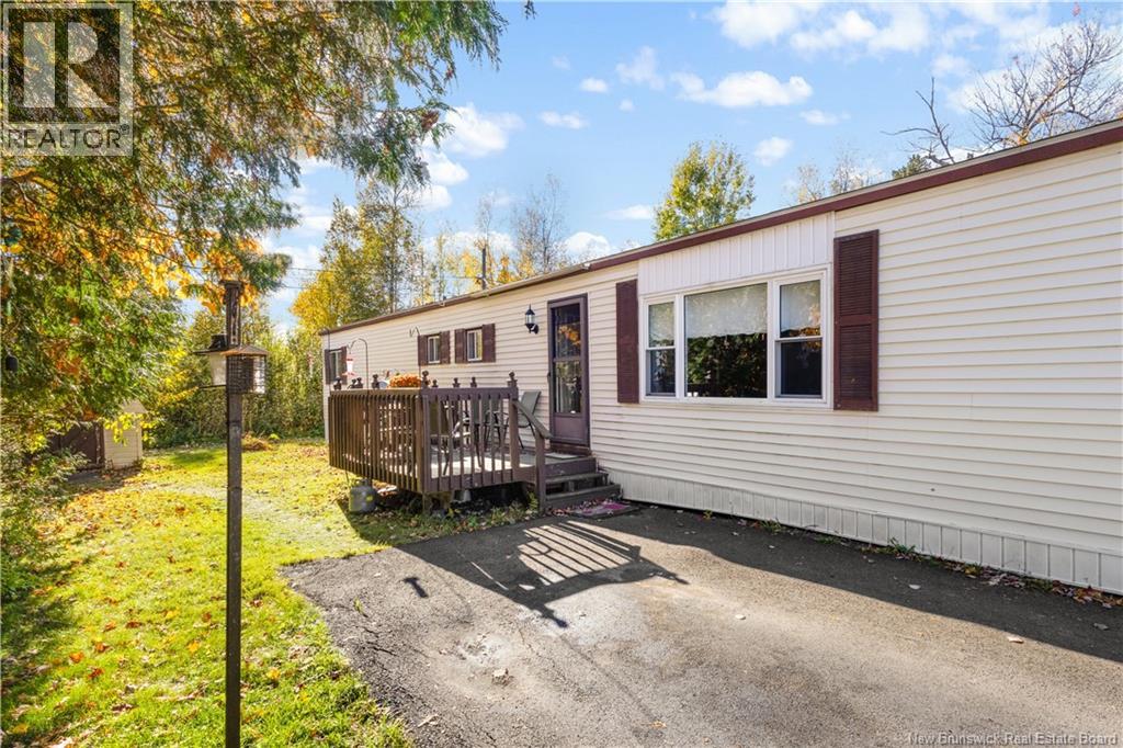 21 Hill Street, Lincoln, New Brunswick  E3B 6W2 - Photo 2 - NB149681