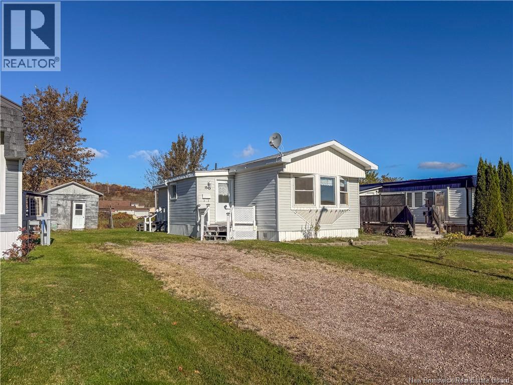 15 Mountain View Place, Campbellton, New Brunswick  E3N 3K8 - Photo 1 - NB149699