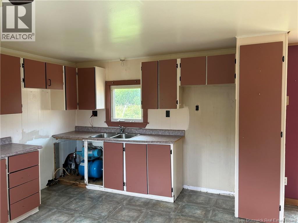 1078 Route 134, Petit-Rocher, New Brunswick  E8J 1A4 - Photo 12 - NB147823