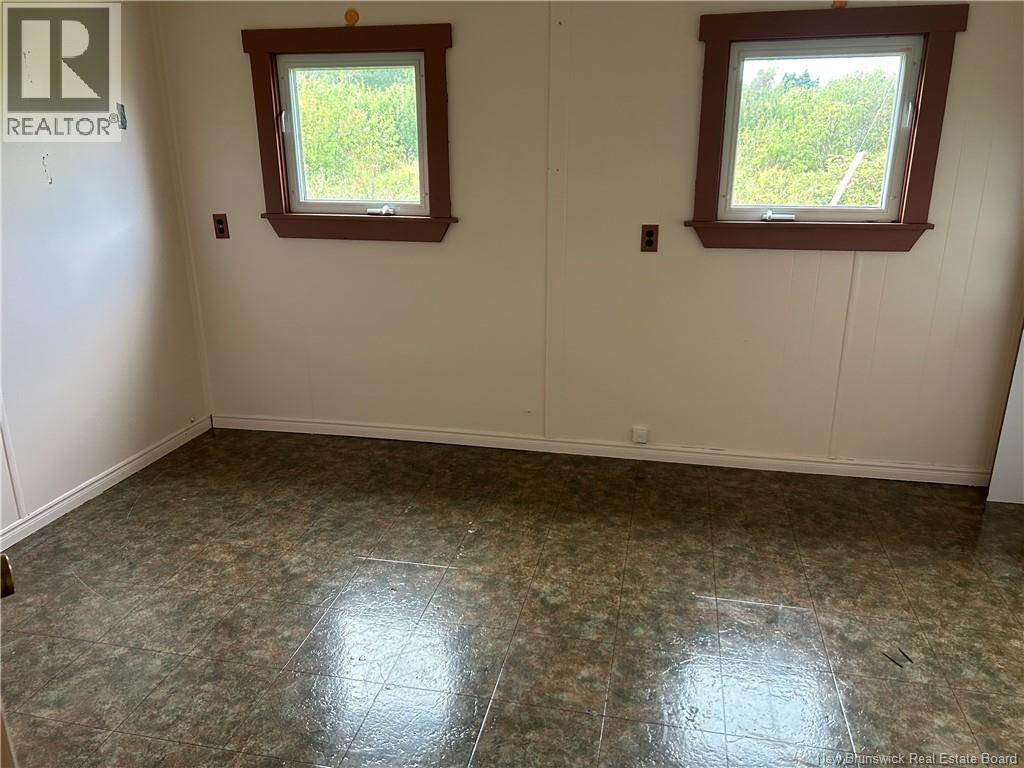 1078 Route 134, Petit-Rocher, New Brunswick  E8J 1A4 - Photo 15 - NB147823