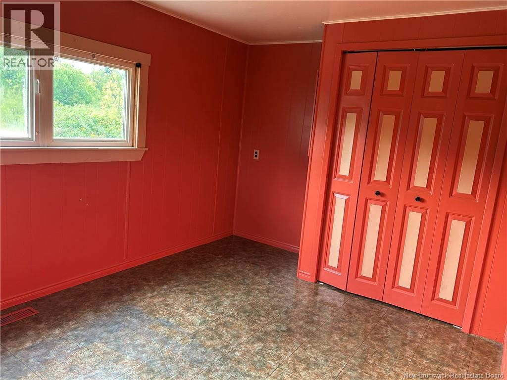 1078 Route 134, Petit-Rocher, New Brunswick  E8J 1A4 - Photo 21 - NB147823