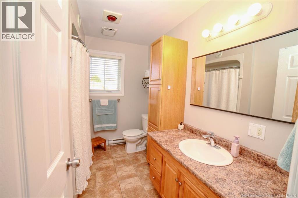 1140 Centennial, Bathurst, New Brunswick E2A 4A8 - Photo 13 - NB149693