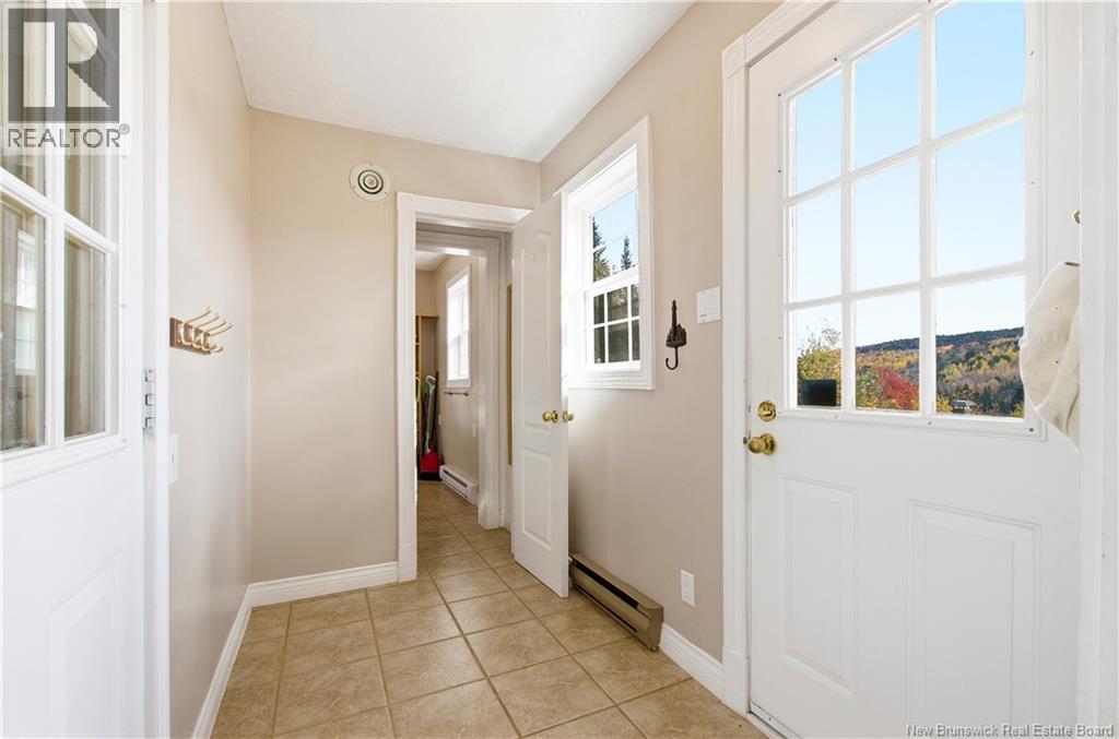 18 Hillview Street, Upper Kingsclear, New Brunswick  E3B 1V1 - Photo 13 - NB149304