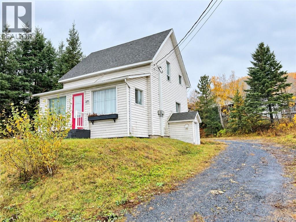 870 Canada Road, Edmundston, New Brunswick  E3V 3X3 - Photo 3 - NB149474