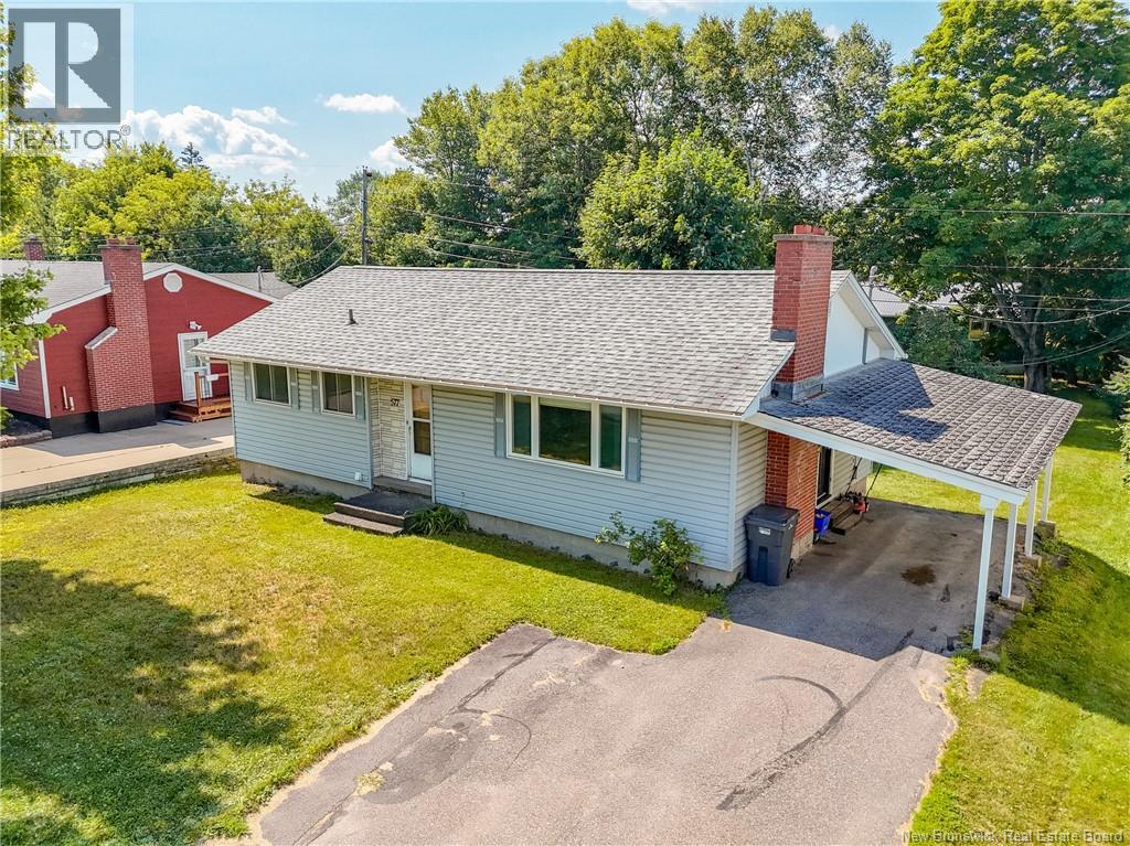 577 Maple Street, Fredericton, New Brunswick  E3A 3R5 - Photo 1 - NB149710