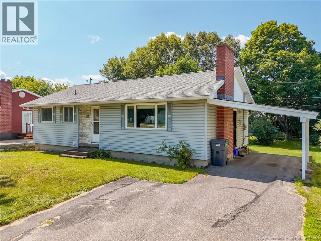 577 Maple Street, Fredericton, New Brunswick  E3A 3R5 - Photo 2 - NB149710