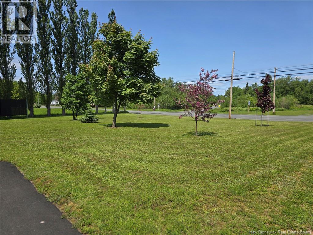 278 Principale, Pointe-Verte, New Brunswick E8J 2W8 - Photo 7 - NB149645