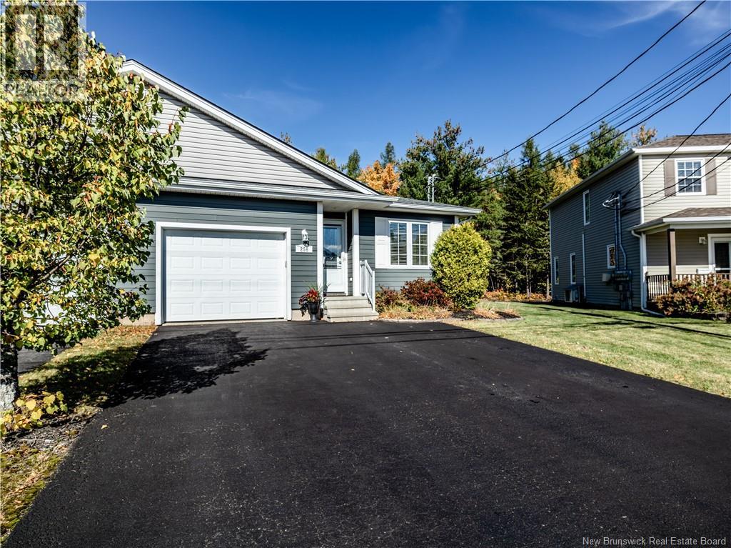 258 Damien Unit# 106, Dieppe, New Brunswick  E1A 0H3 - Photo 25 - NB149569