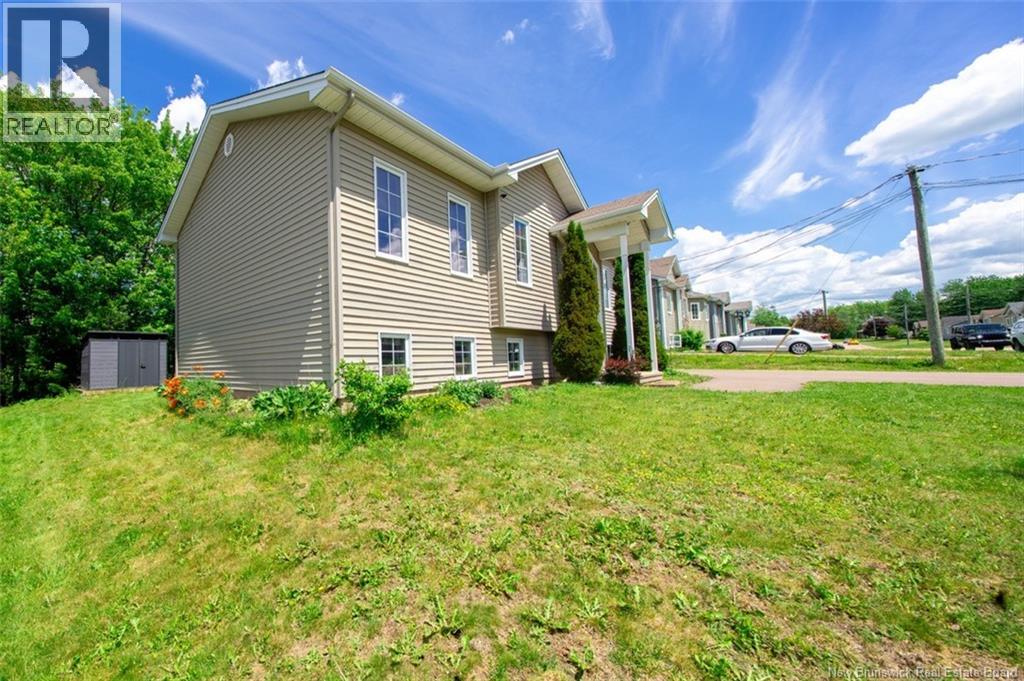 101 Herman Street, Dieppe, New Brunswick  E1A 0L4 - Photo 3 - NB149828