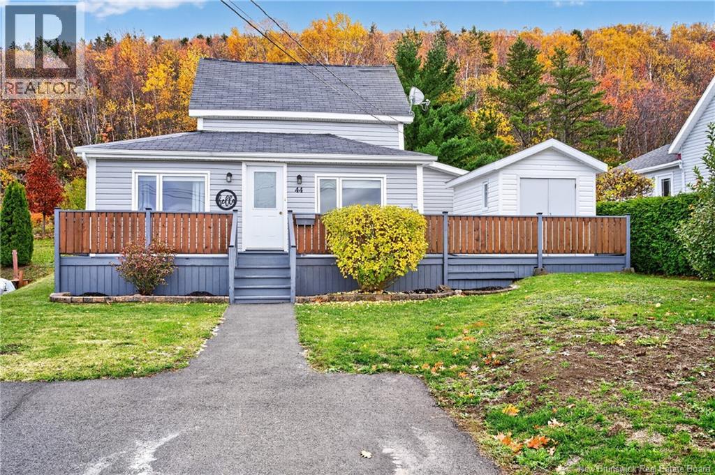 44 Sunset Drive, Campbellton, New Brunswick