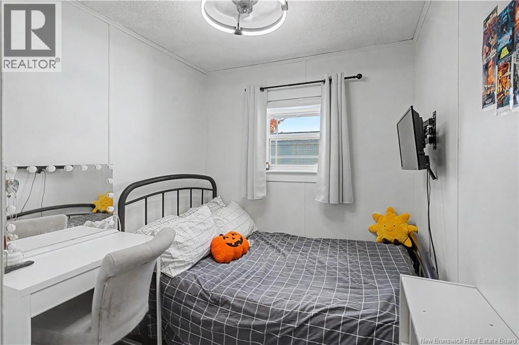 46 Travis Street, Miramichi, New Brunswick  E1V 6A2 - Photo 33 - NB149823