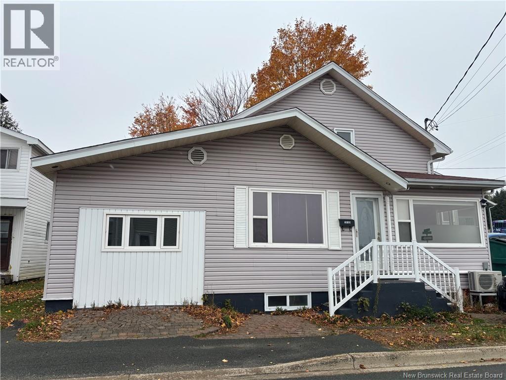 310 Riverside Drive, Bathurst, New Brunswick E2A 2L9 - Photo 3 - NB149712