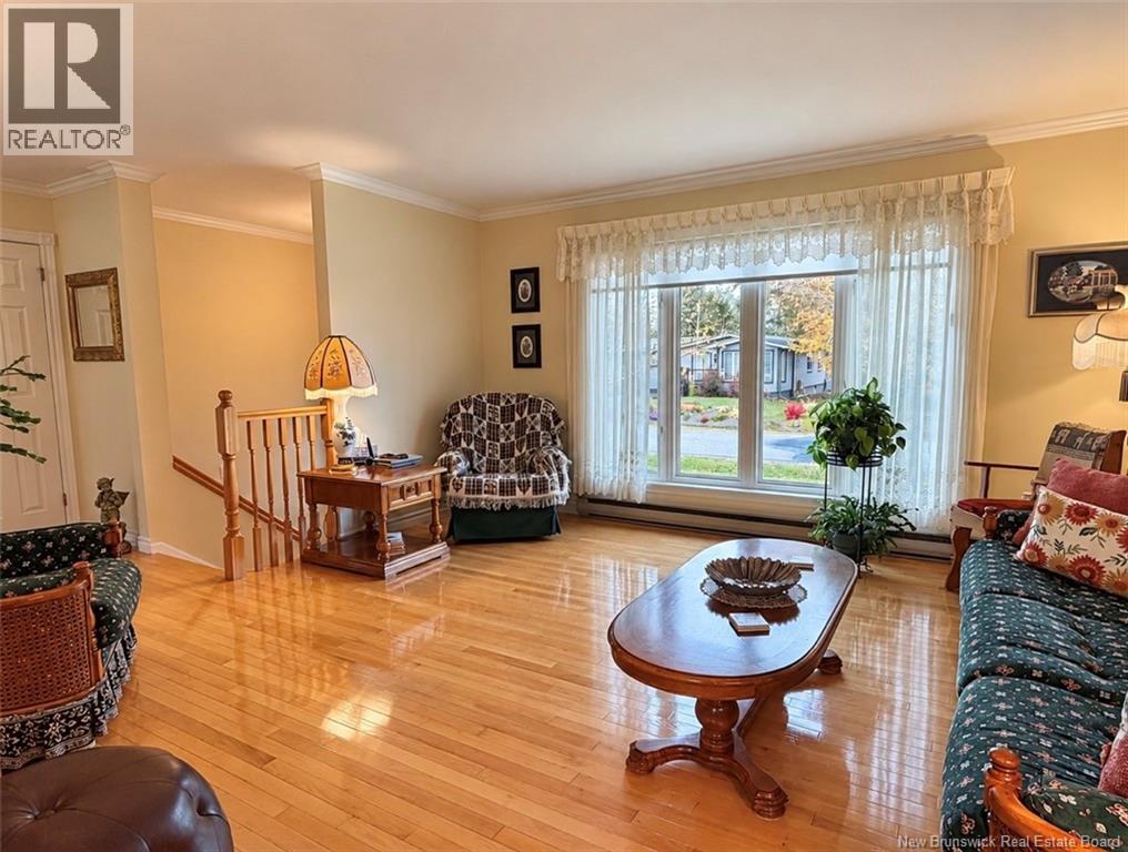 1235 Centennial, Bathurst, New Brunswick E2A 4A9 - Photo 11 - NB149820