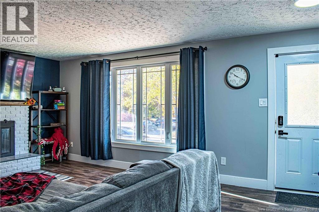 130 Epworth Circle, Fredericton, New Brunswick  E3A 2M6 - Photo 4 - NB149978