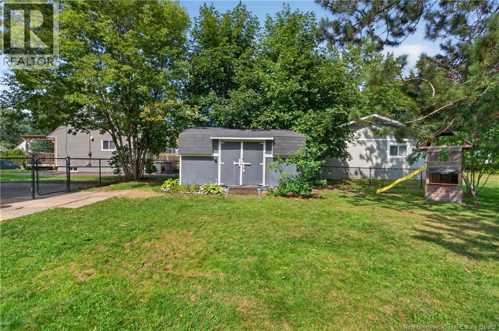 741 Mcevoy Street, Fredericton, New Brunswick  E3A 3B8 - Photo 43 - NB149938
