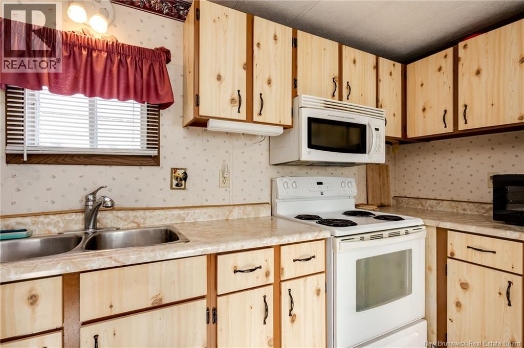 72 Violet Street, Saint John, New Brunswick  E2M 5M7 - Photo 12 - NB149908